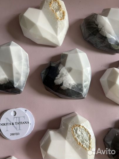 Подарки на свадьбу из мыла (бонбоньерки)