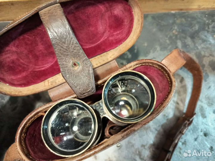 Бинокль антикварный 