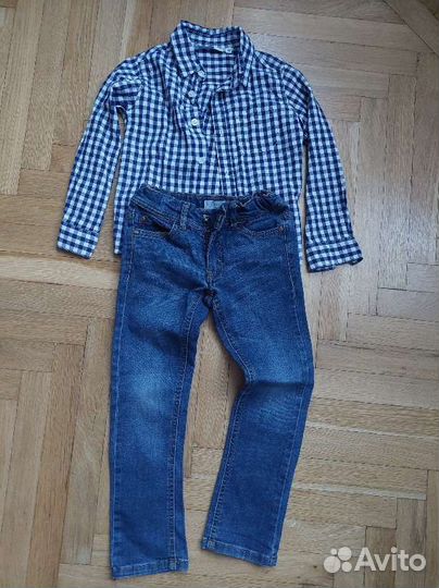 Рубашка и джинсы