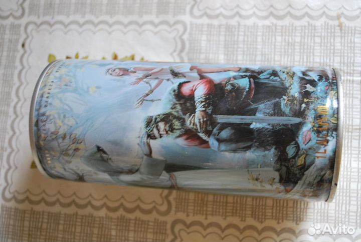 Пивные банки, пустые