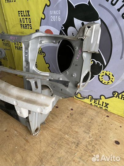 Рамка радиатора (телевизор) Nissan Serena (pnc24)