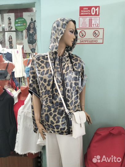 Ветровка, костюмы, футболки