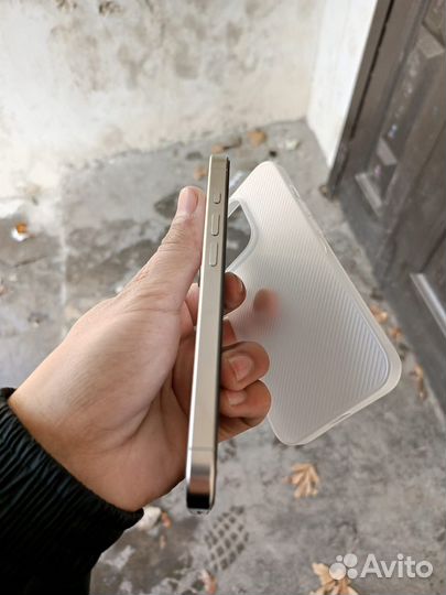 iPhone 15 Pro, 128 ГБ