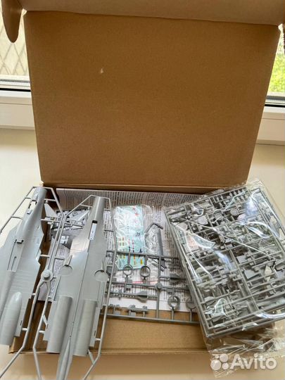 Модель самолета Су-37 для сбора