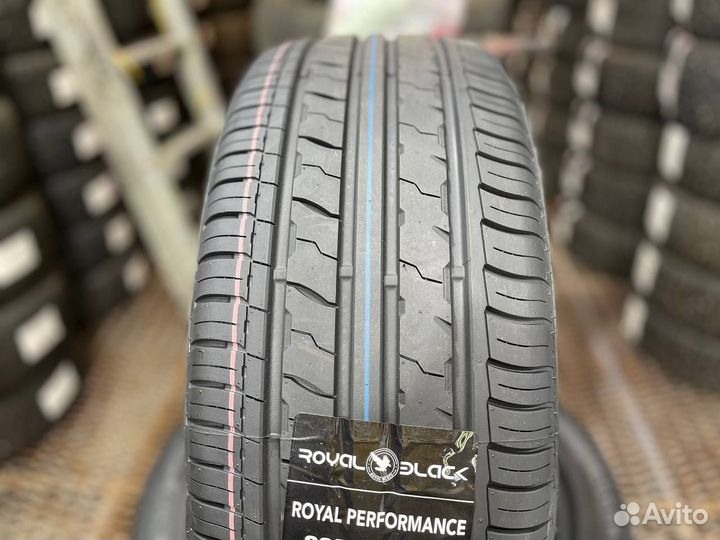 Royal Black Royal Performance 225/45 R18