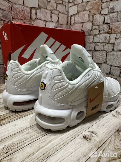 Кроссовки Nike 39