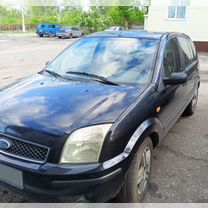 Ford Fusion 1.6 MT, 2002, 295 000 км, с пробегом, цена 350 000 руб.