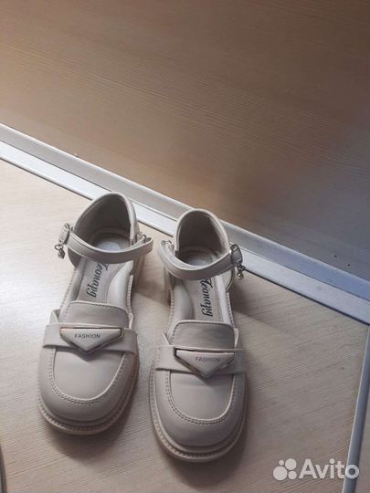 Платье и туфли