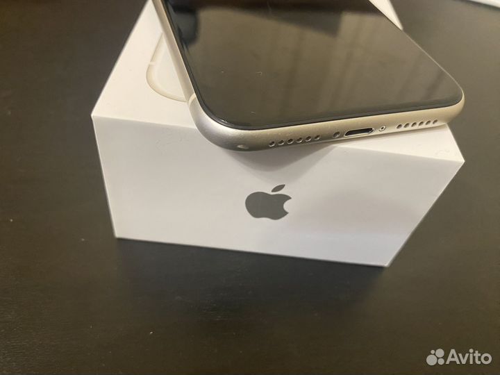 iPhone 11