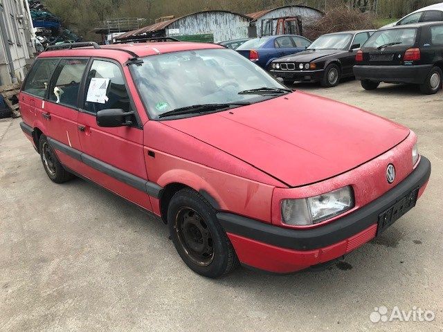 Разбор на запчасти Volkswagen Passat 3