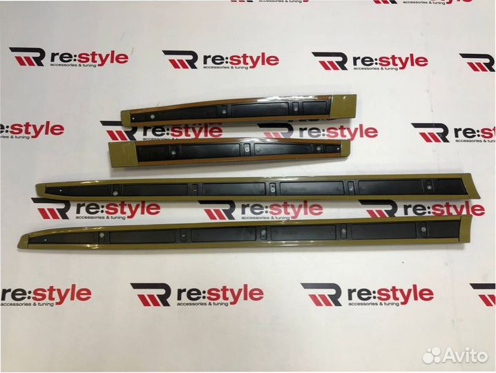 Молдинги дверей Toyota Land Cruiser 200 H619