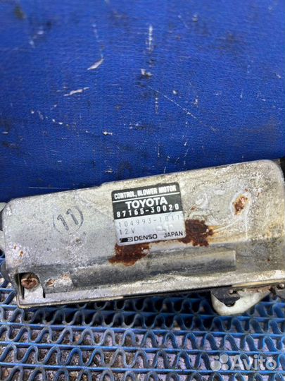 Резистор печки Toyota Crown седан 1993