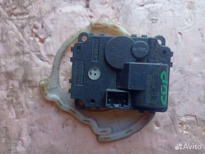 Моторчик заслонки печки kia cerato 1