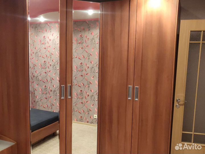 Спальный гарнитур