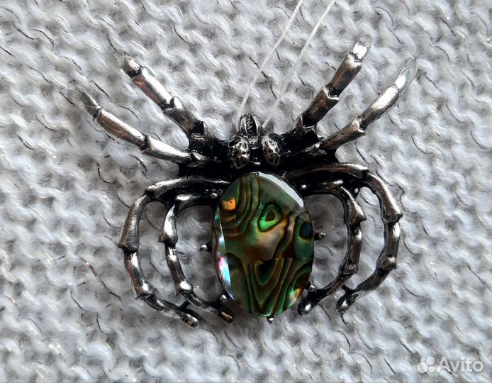 Брошь-подвеска