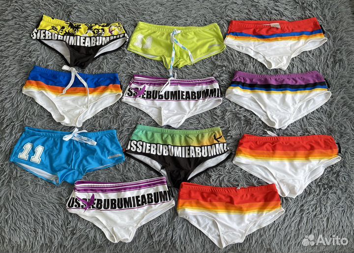 Купальные плавки различных моделей