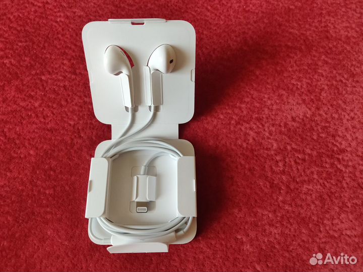 Наушники Apple EarPods Lightning (новые)