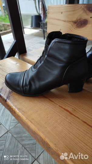 Полусапожки 38