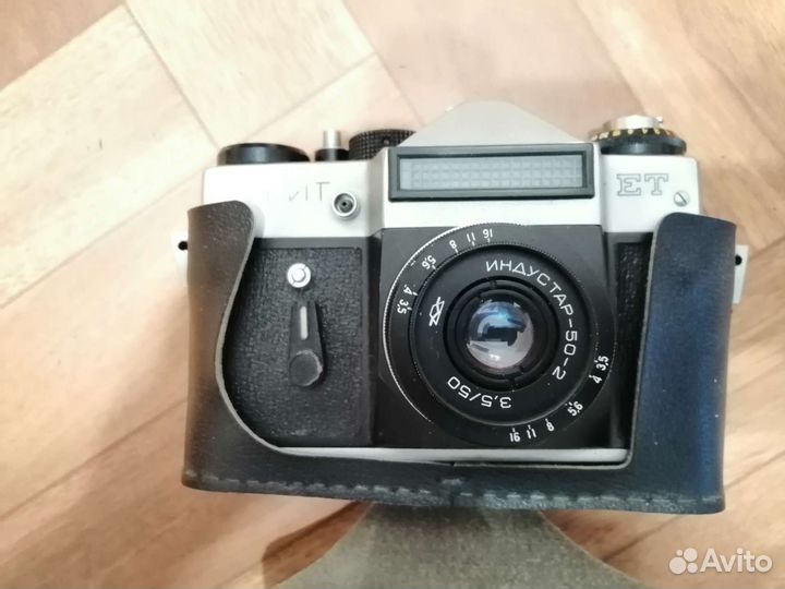 Плёночный фотоаппарат 