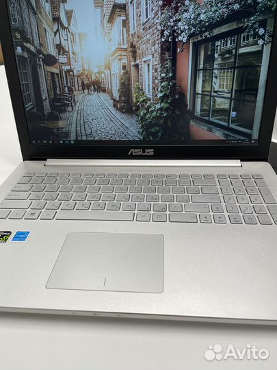 Ноутбук Asus UX501V