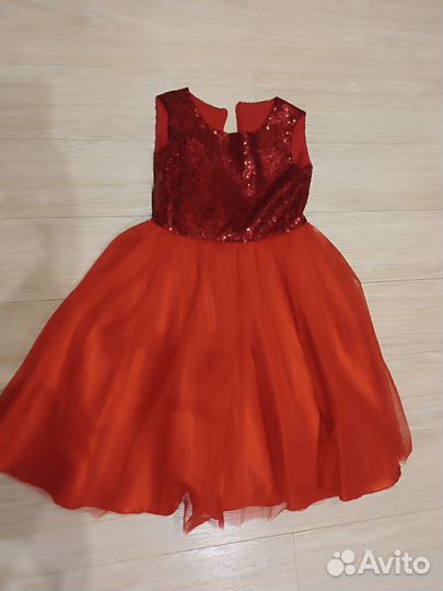 Красное платье для девочки