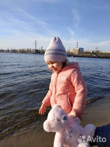 Шапочка весенняя из мериноса на 4 года