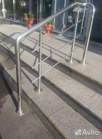 Перила из полированной нержавейки