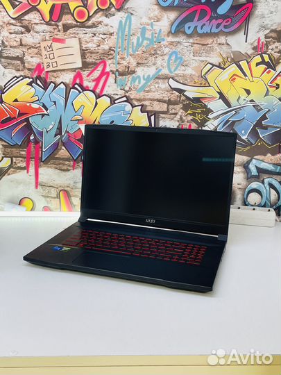 Ноутбук MSI i5 RTX3060