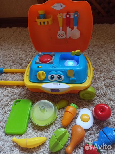 Детская кухня (чемоданчик)