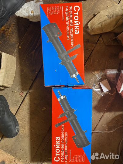 Стойки передние granta