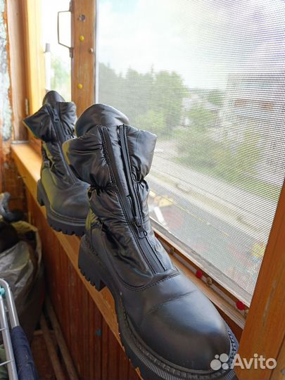 Зимние дутики женские