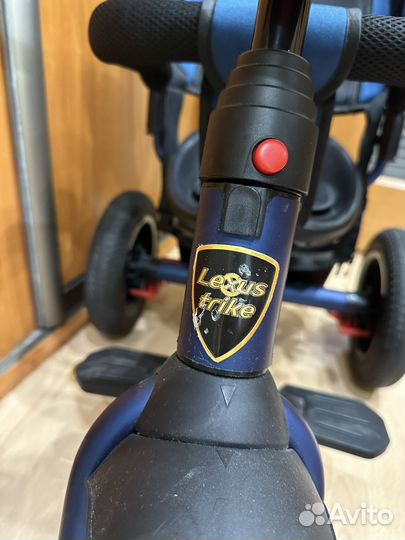 Трехколесный велосипед с ручкой