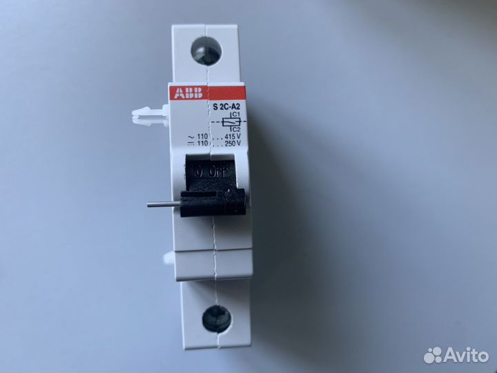 Выключатель ABB, расцепитель ABB, контакт ABB