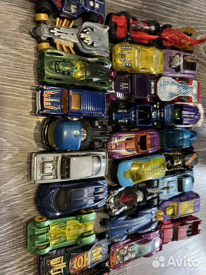 Hot wheels машинки