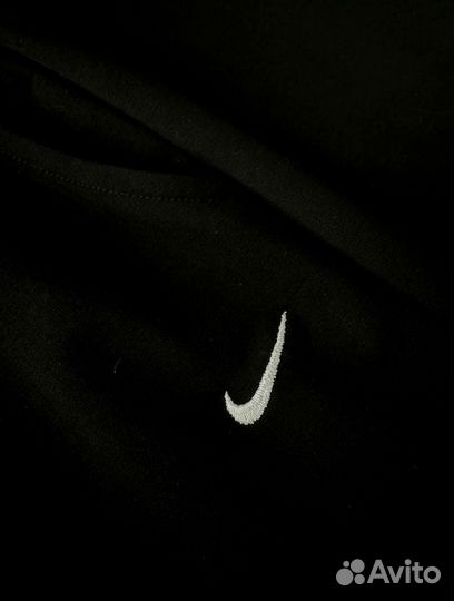 Спортивный костюм Nike шорты и футболка