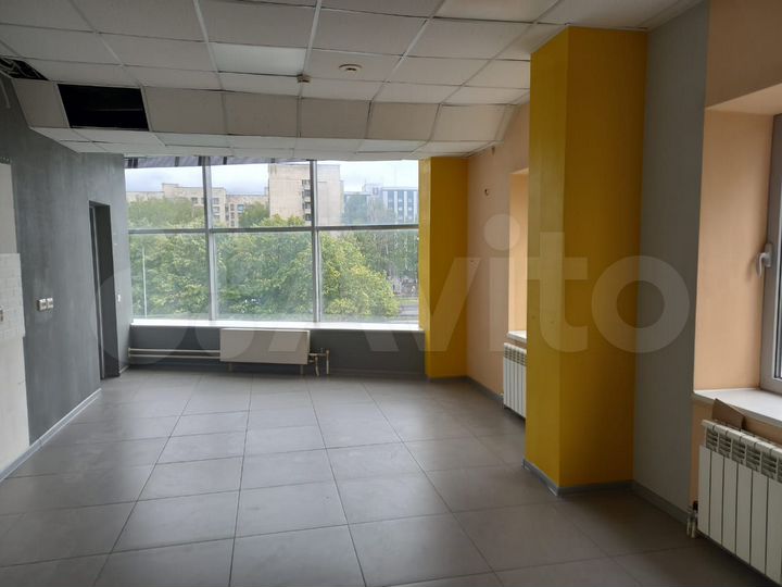 Свободного назначения, 370 м²