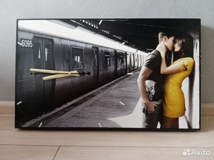 Часы картина