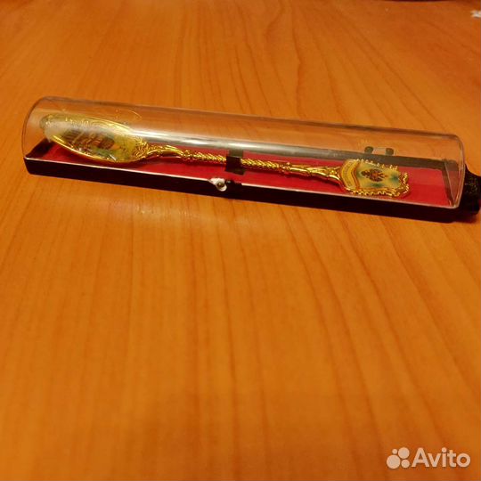 Декоративная ложка в футляре 