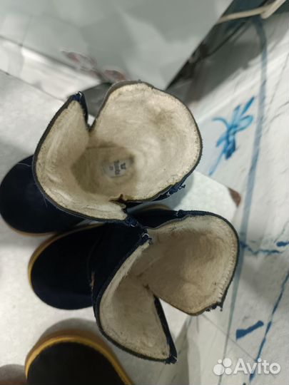 Зимняя обувь для мальчика 19 и 21 р