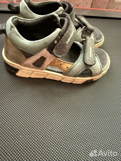 Сандалии детские для мальчиков 26