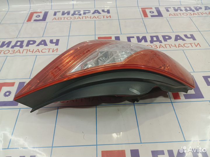 Фонарь задний левый Geely Emgrand EC7 1067001230