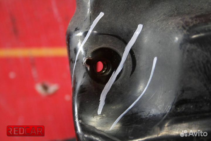 Защита двигателя лев Toyota Land Cruiser 200