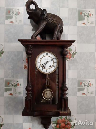 Часы настенные антикварные с боем