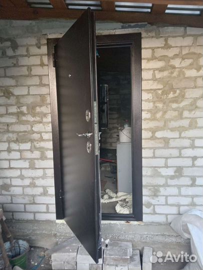 Бригада строителей