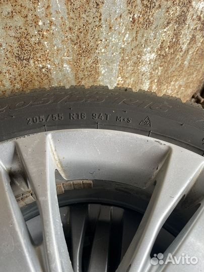 Pirelli Ice Zero 205/55 R16