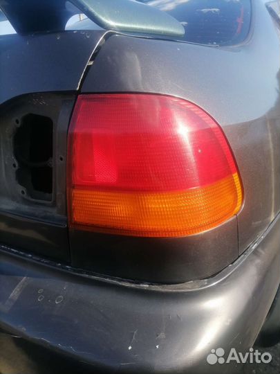 Фонарь задний правый Хонда домани