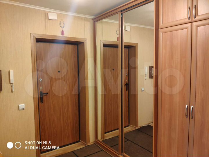 2-к. квартира, 58 м², 4/10 эт.