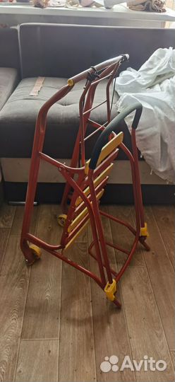 Детские санки с колесами