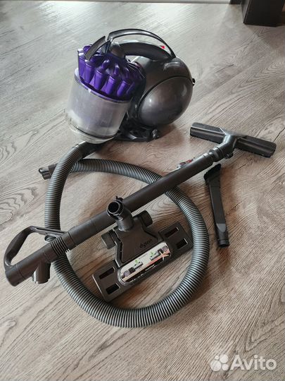 Пылесос dyson