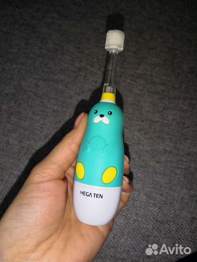 Электрическая зубная щётка Megaten